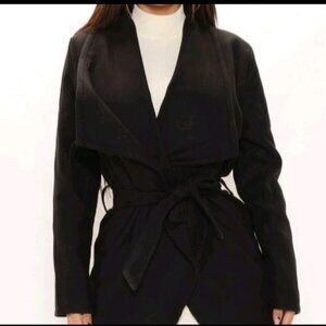 BN  Fleece Jacket/Sweater w Belt ✨